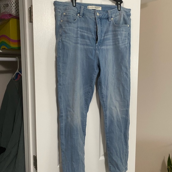 Denver Hayes Cropped Jeans - Picture 1 of 4